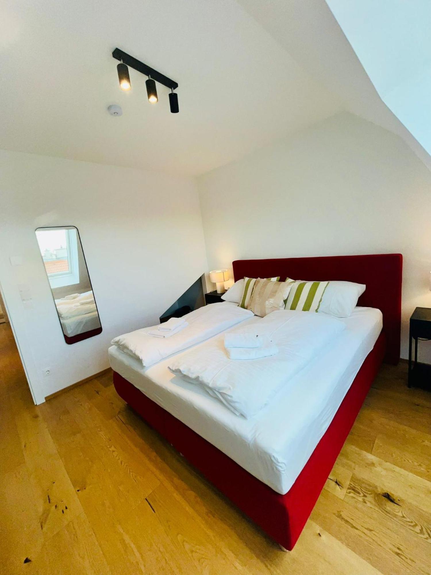 Orestaliving - Penthouse With Designer Renovation ウィーン エクステリア 写真